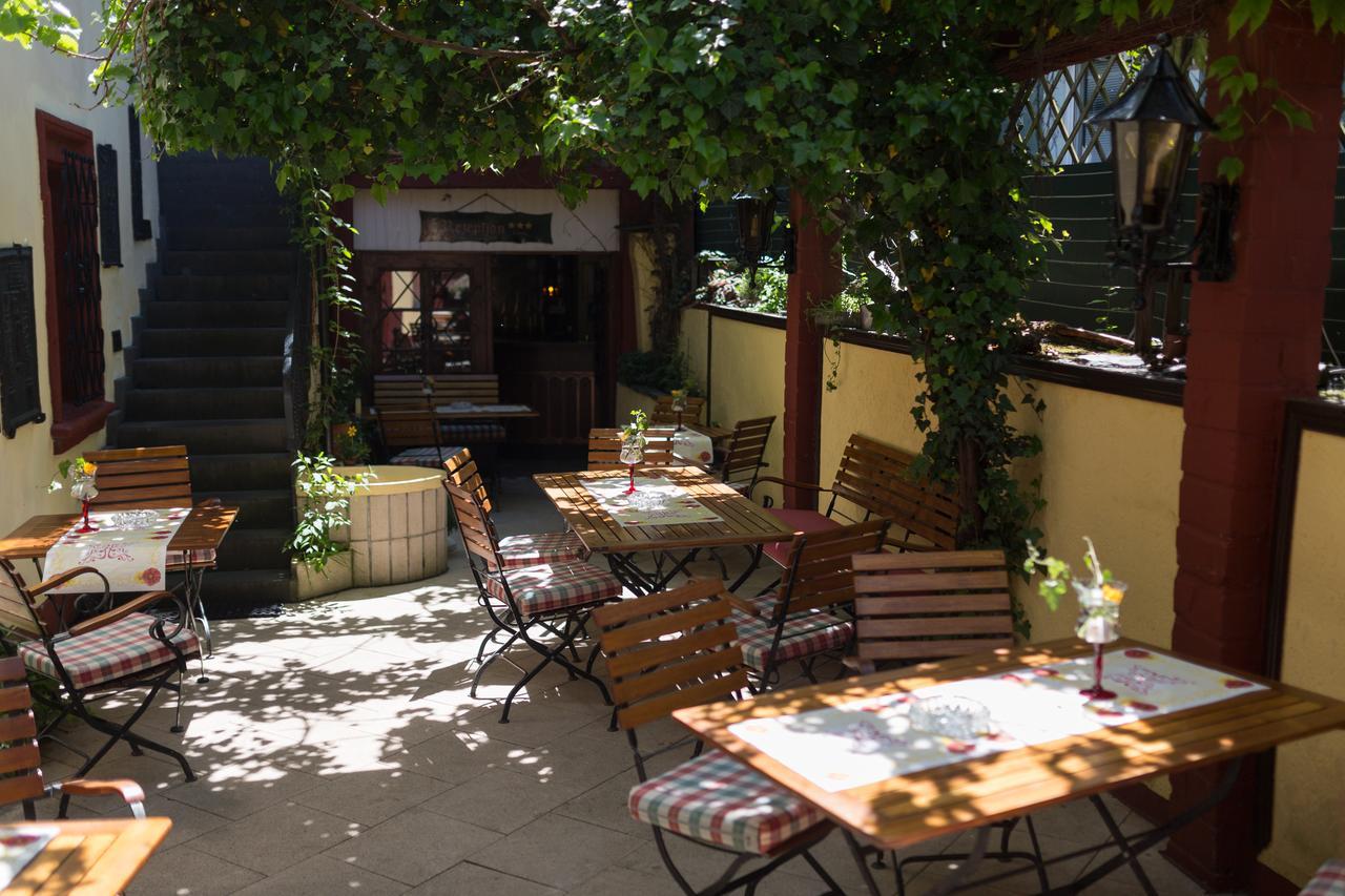 Hotel Reichsschenke Zum Ritter Gotz "Garni" Krov Luaran gambar