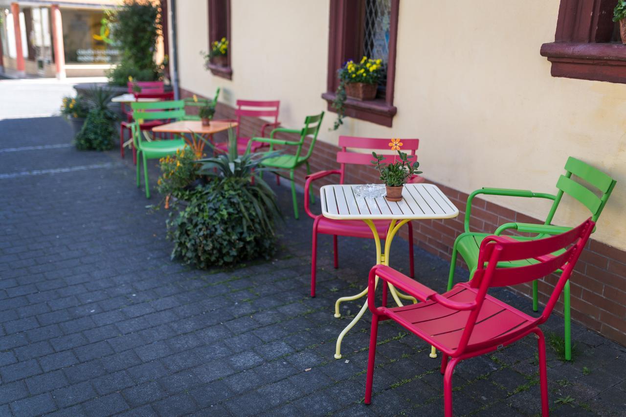 Hotel Reichsschenke Zum Ritter Gotz "Garni" Krov Luaran gambar