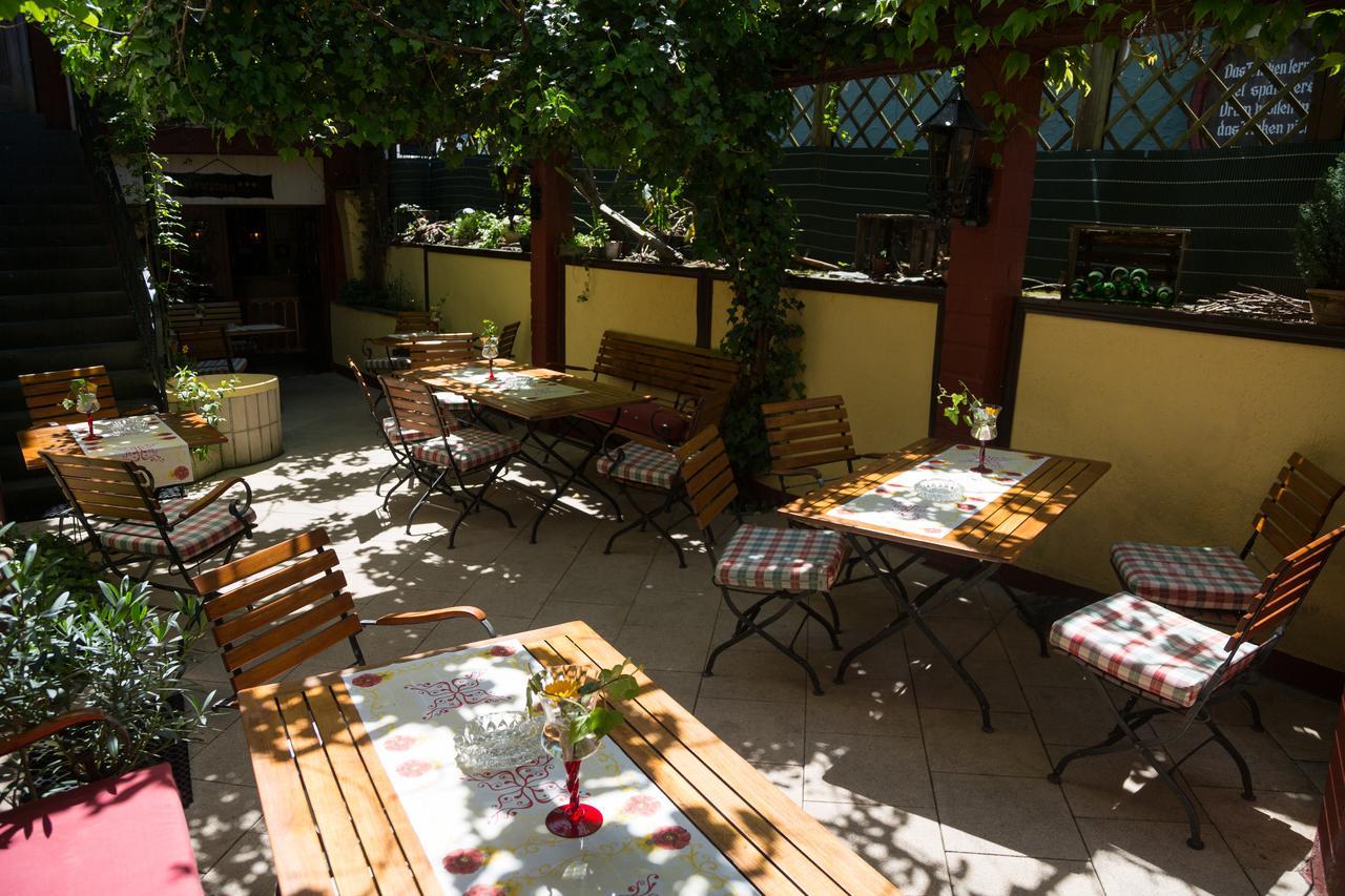 Hotel Reichsschenke Zum Ritter Gotz "Garni" Krov Luaran gambar
