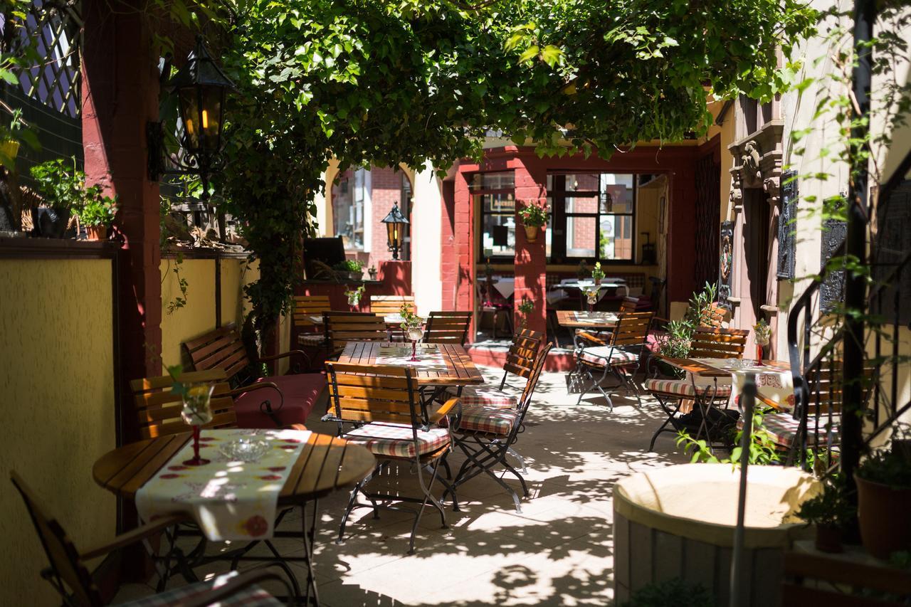 Hotel Reichsschenke Zum Ritter Gotz "Garni" Krov Luaran gambar
